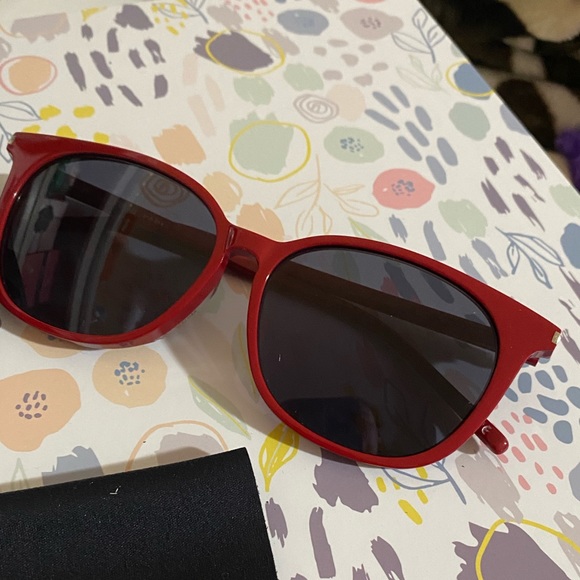 ☀️SPECIAL☀️ Saint Laurent sunglasses - Picture 2 of 8